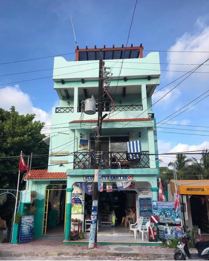 Sea Hawk Suites 女人岛 外观 照片